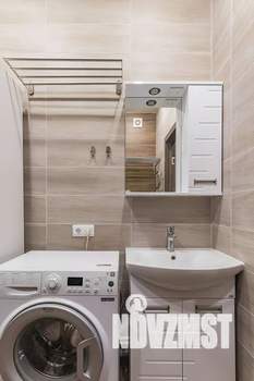 Студия квартира, посуточно, 25м2, 2/19 этаж