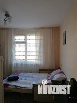 Студия квартира, посуточно, 17м2, 1/10 этаж