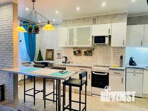 Студия квартира, посуточно, 50м2, 15/18 этаж