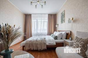 3-к квартира, посуточно, 60м2, 1/1 этаж