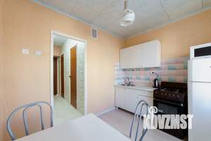 1-к квартира, посуточно, 35м2, 4/9 этаж