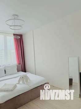 2-к квартира, посуточно, 36м2, 17/25 этаж