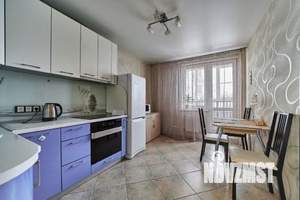 1-к квартира, посуточно, 42м2, 1/1 этаж