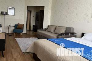 1-к квартира, посуточно, 38м2, 7/25 этаж