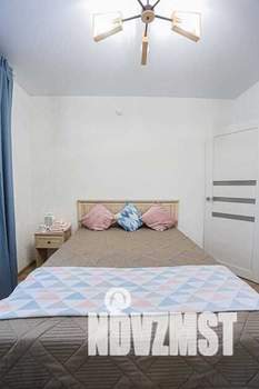 1-к квартира, посуточно, 41м2, 7/10 этаж
