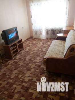 1-к квартира, посуточно, 35м2, 4/9 этаж