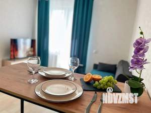 1-к квартира, посуточно, 40м2, 11/18 этаж