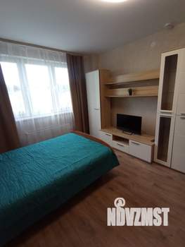 1-к квартира, посуточно, 35м2, 4/25 этаж