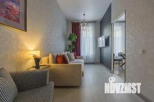 Студия квартира, посуточно, 38м2, 1/4 этаж