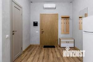 Студия квартира, посуточно, 38м2, 3/12 этаж