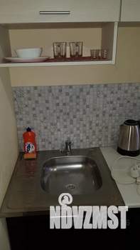 Студия квартира, посуточно, 18м2, 1/4 этаж