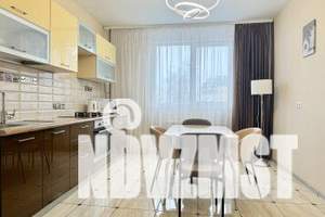 2-к квартира, посуточно, 71м2, 4/8 этаж