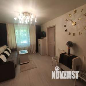 2-к квартира, посуточно, 46м2, 1/5 этаж