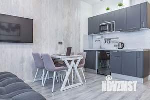 Студия квартира, посуточно, 38м2, 6/19 этаж