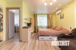 1-к квартира, посуточно, 35м2, 1/1 этаж