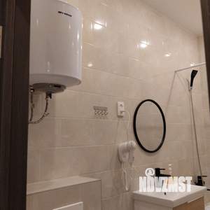 Студия квартира, посуточно, 30м2, 1/11 этаж