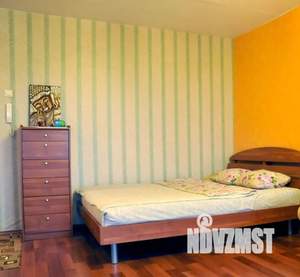 Студия квартира, посуточно, 30м2, 8/10 этаж