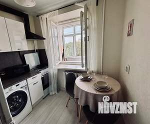 1-к квартира, посуточно, 32м2, 8/10 этаж