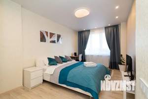 1-к квартира, посуточно, 40м2, 1/25 этаж