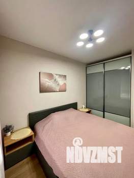 1-к квартира, посуточно, 38м2, 1/18 этаж