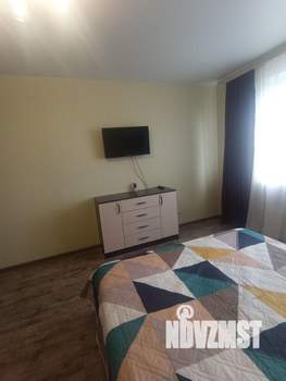 1-к квартира, посуточно, 40м2, 22/27 этаж