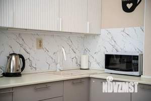 1-к квартира, посуточно, 42м2, 3/10 этаж