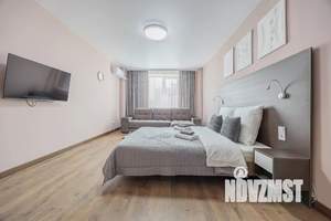 2-к квартира, посуточно, 65м2, 6/10 этаж