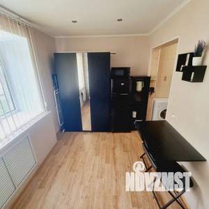 Студия квартира, посуточно, 15м2, 1/5 этаж