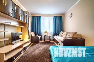 1-к квартира, посуточно, 43м2, 9/17 этаж