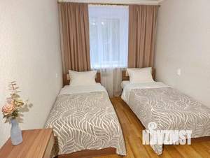 2-к квартира, посуточно, 42м2, 1/1 этаж