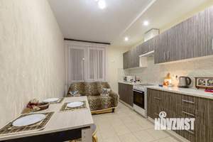 1-к квартира, посуточно, 42м2, 13/19 этаж