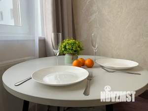 Студия квартира, посуточно, 37м2, 2/25 этаж