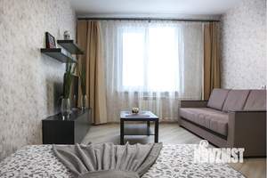 1-к квартира, посуточно, 35м2, 9/16 этаж