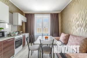 1-к квартира, посуточно, 40м2, 5/25 этаж