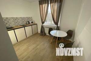 1-к квартира, посуточно, 40м2, 1/3 этаж