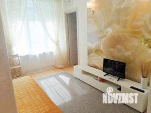 2-к квартира, посуточно, 40м2, 1/3 этаж