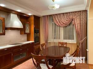 3-к квартира, на длительный срок, 105м2, 10/16 этаж