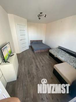 1-к квартира, посуточно, 33м2, 8/10 этаж