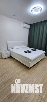 1-к квартира, посуточно, 39м2, 8/25 этаж