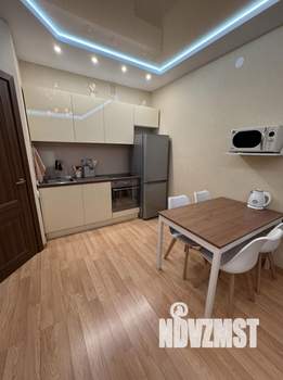 1-к квартира, посуточно, 37м2, 1/1 этаж