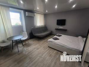 Студия квартира, посуточно, 30м2, 7/9 этаж