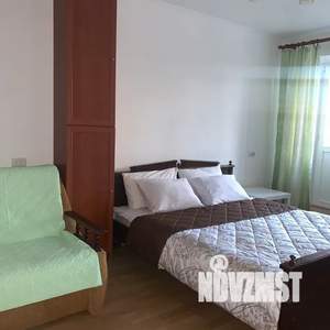 1-к квартира, посуточно, 42м2, 3/5 этаж