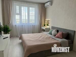 2-к квартира, посуточно, 52м2, 14/17 этаж