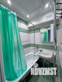1-к квартира, посуточно, 35м2, 3/9 этаж