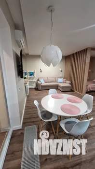 1-к квартира, посуточно, 53м2, 5/18 этаж