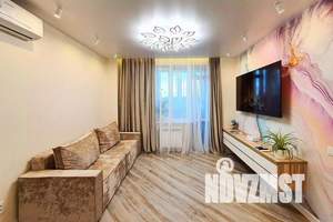 2-к квартира, посуточно, 42м2, 8/17 этаж