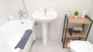 2-к квартира, посуточно, 49м2, 1/1 этаж