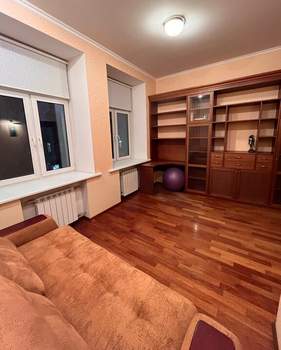 3-к квартира, на длительный срок, 147м2, 3/6 этаж