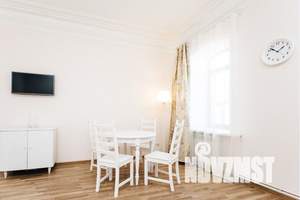 2-к квартира, посуточно, 53м2, 3/3 этаж