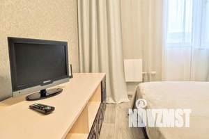 1-к квартира, посуточно, 37м2, 10/18 этаж